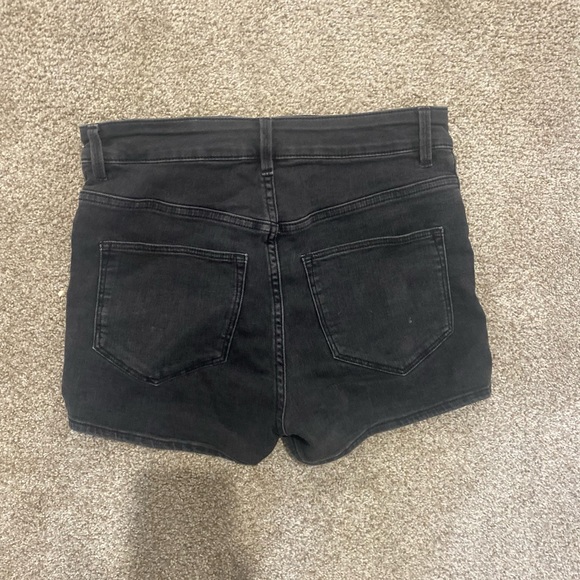 Black denim shorts - Picture 3 of 3